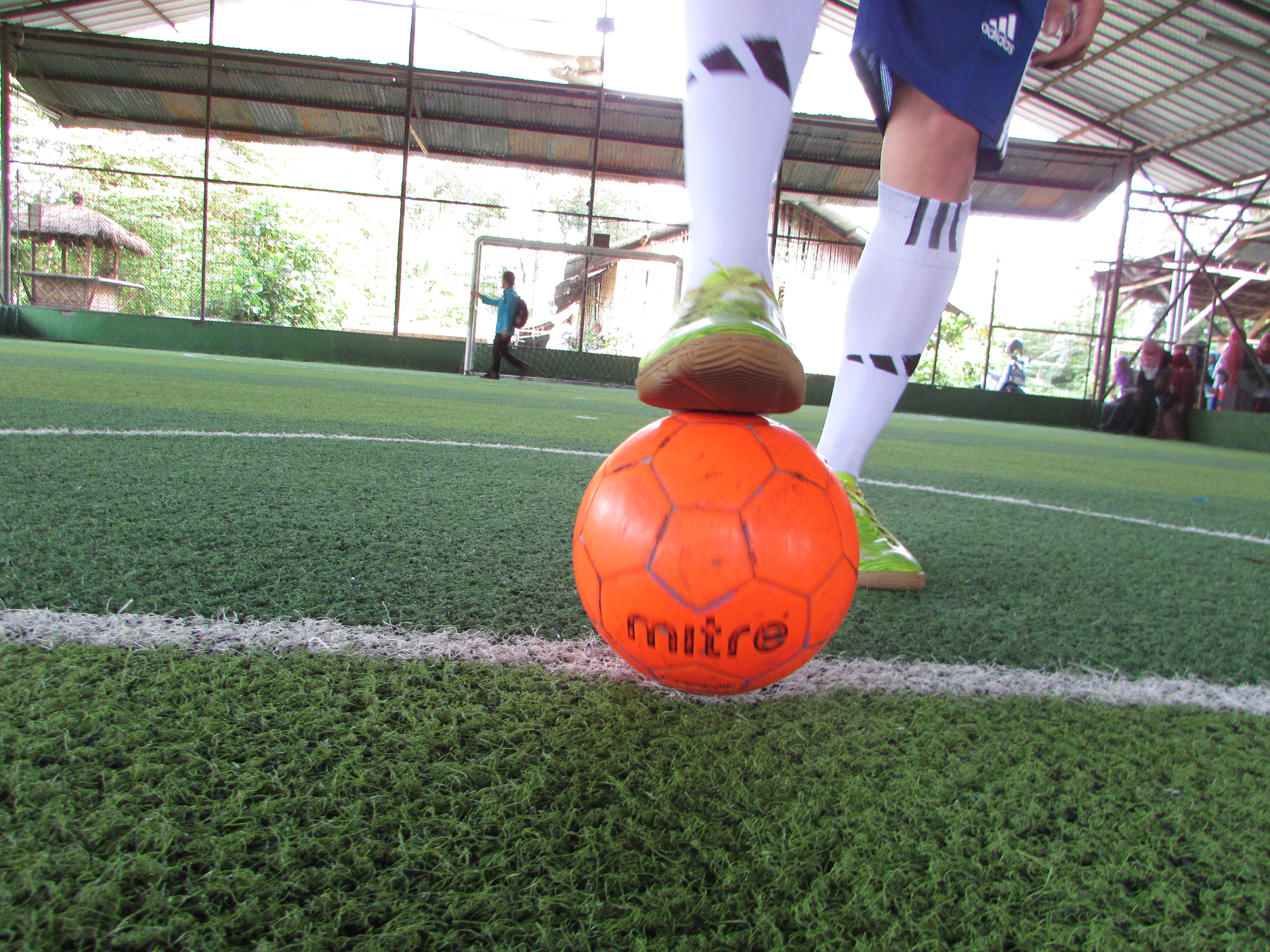5 Tips Cara Menendang Bola Futsal Dengan Baik Fajarrhomadan